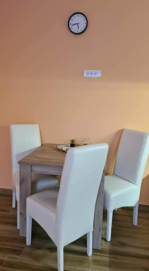 Ales Apartman Sombor Extérieur photo
